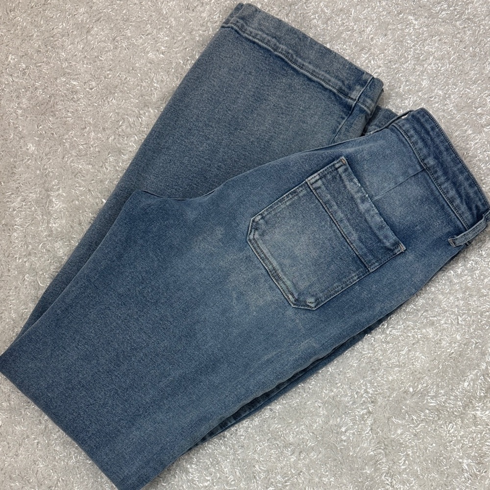 Kancan jeans wider bootleg cut size 11/29 inseam 33